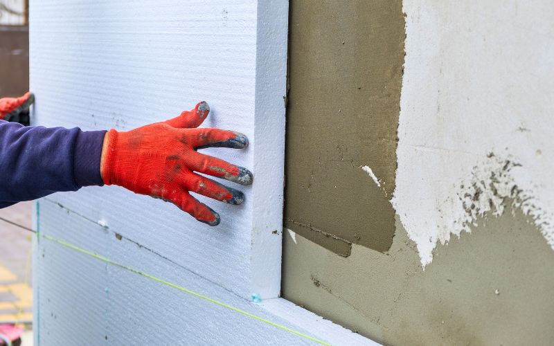 Know the reasons why using spray foam insulation for your space is better